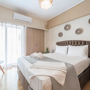 Stylish City Apartment By Cloudkeys