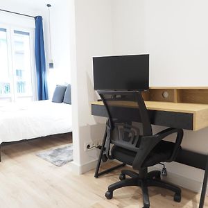 Appartement à 2 Chambres à Coucher
