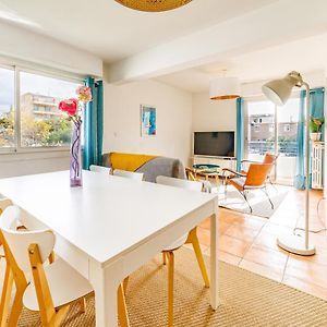 Appartement à 2 Chambres à Coucher