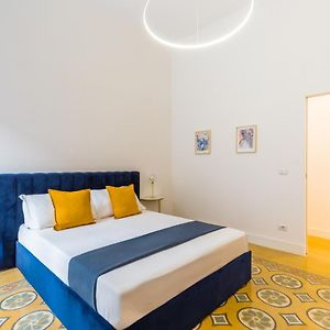 Piazza Amedeo Stylish Apartment By Wonderful Italy