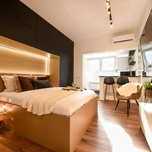 Studio de Luxe