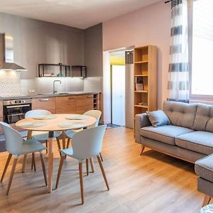 Appartement à 2 Chambres à Coucher