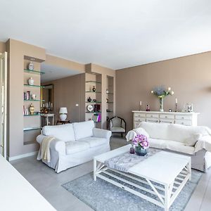 Appartement à 3 Chambres à Coucher