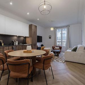 Appartement à 2 Chambres à Coucher