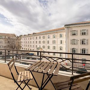Les Lofts De Saint Clair Un Balcon A Toulon Centre Ville, Marche Provencal, 4Ch Avec Bureau Et Connexions Wifi Haut Debit, Clim, 5 Smart Tv, 2 Salles D'Eau, 2Wc, 8 Pax Max, Tout A Pied