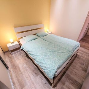 Comfy & Stylish Flat In The City Centre + Parking