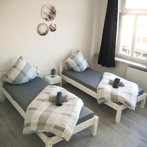 Appartement à 3 Chambres à Coucher