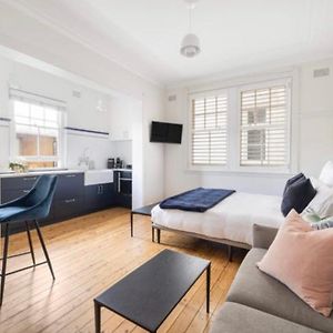 Art Deco Studio In The Heart Of Darlinghurst
