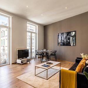 Appartement à 2 Chambres à Coucher