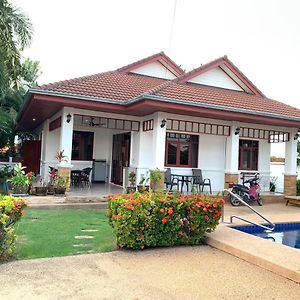 Villa à 2 Chambres à Coucher