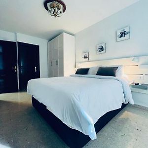 Appartement à 3 Chambres à Coucher