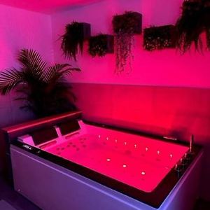 Love Room Cocooning & Spa