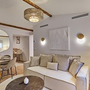 Appartement à 2 Chambres à Coucher