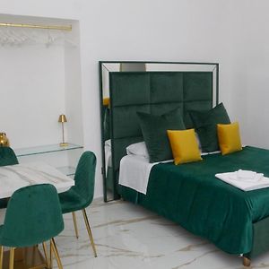 Valeryroom