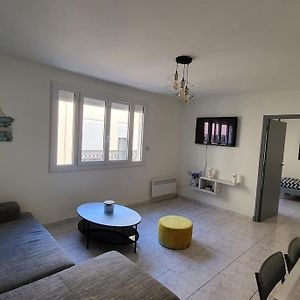 Appartement à 2 Chambres à Coucher