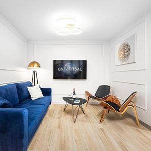 Appartement à 3 Chambres à Coucher