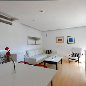 Beautiful Flat A Stone'S Throw From The Retiro-Vill