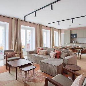 Appartement à 2 Chambres à Coucher