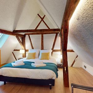 Appartement à 3 Chambres à Coucher