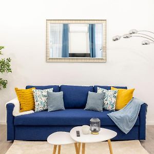 Appartement à 2 Chambres à Coucher