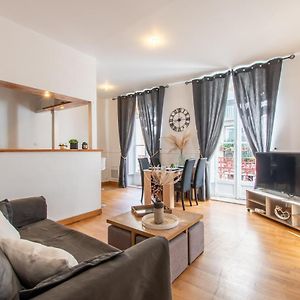 Appartement à 2 Chambres à Coucher
