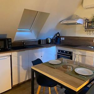 Appartement Chaleureux - Clim Reversible - Meuble A-Z