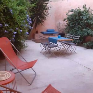 Arlette La Petite Maison Arlesienne