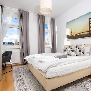 Appartement à 3 Chambres à Coucher