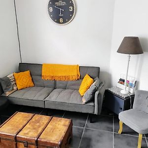 Appartement à 2 Chambres à Coucher
