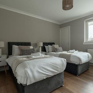 Appartement à 2 Chambres à Coucher