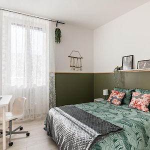 Appartement à 2 Chambres à Coucher