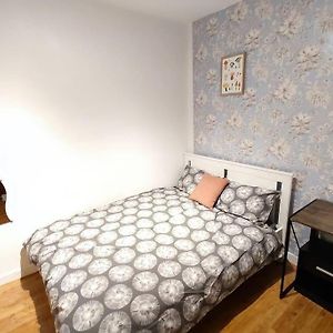 Appartement à 3 Chambres à Coucher