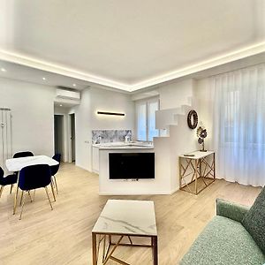 Live Doria - Luxury Apartment