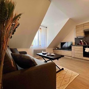 Appartement à 2 Chambres à Coucher