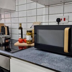 Cosy 2 Bedroom Apartment
