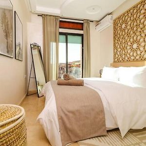 Appartement à 2 Chambres à Coucher