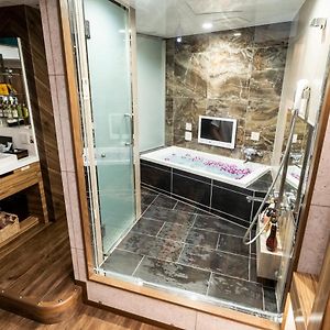 Chambre Lit Queen-Size