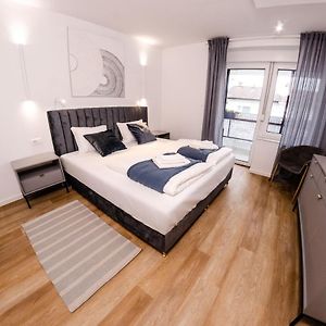 Appartement à 2 Chambres à Coucher