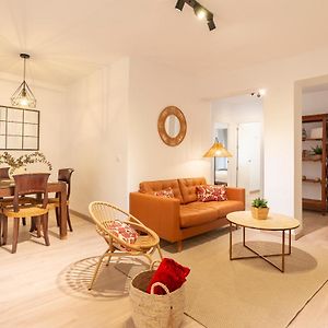 Appartement à 2 Chambres à Coucher