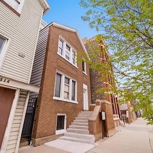 Cozy, Top-Floor 3Br Loft With Balcony In West Town