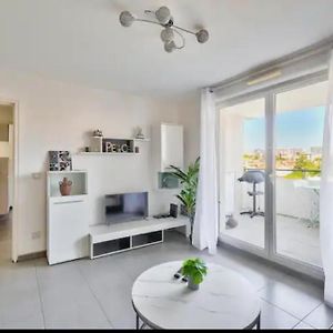 Appartement à 2 Chambres à Coucher