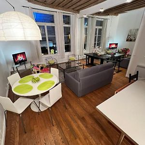 Appartement à 2 Chambres à Coucher
