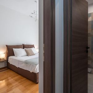 Prime 3-Br Exarcheia Abode