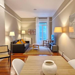 Appartement à 2 Chambres à Coucher