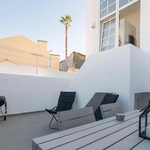 Graca With Terrace In Lisbon