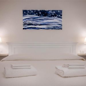 Art Novella Gallery
