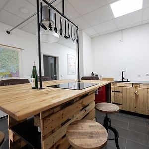 Appartement à 3 Chambres à Coucher