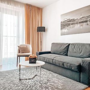 Cozy Apartment Next To Presidential Palace