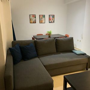 Appartement à 3 Chambres à Coucher