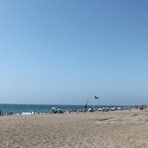 Frente Al Mar